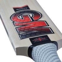 Gunn & Moore GM Cricket Bat | Radon | Prime English Willow | DXM, ToeTek, Grained DuraCover | Harrow Size Suitable for Players 163-168cm / 5/' 4" - 5/' 6"