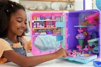 Polly Pocket Dolls, Playset and Travel Toys, 4 Dolls, 1 Vehicle, 25+ Accessories, Resort Roll Away, HKV43