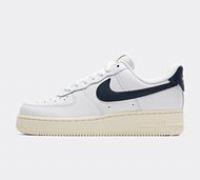 Nike Womens Air Force 1 '07 FlyEase Trainer - White - Size 4.5