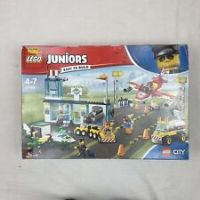 LEGO Juniors 10764 CITY CENTRAL AIRPORT - Brand new sealed box