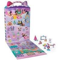 DreamWorks Gabby’s Dollhouse Advent Calendar, 24 Surprise Toys with Figures, Stickers and Doll’s House Accessories, Kids’ Toys for Girls and Boys Aged 3+