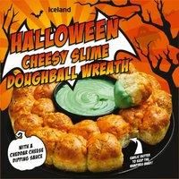 Iceland Halloween Cheesy Slime Doughball Wreath with a Cheddar Cheese Dipping Sauce 738g