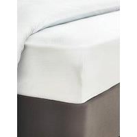 Silentnight Restore Cooling Fitted Sheet Double - Luxurious Breathable Bamboo and Cotton Blend White Fitted Sheet for Night Sweats and Hot Flushes - Double - White