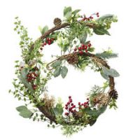 Lakeland Winter Berry Traditional Christmas Garland