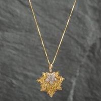 Pre-Owned 9ct Yellow Gold White & Yellow Diamond Maple Leaf Pendant & 22 Inch Box Chain 41141292