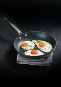 Hammer Pans - Beautiful, artisanal pans with an unbeatable non-stick surface