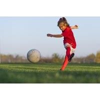 Girls Football 121 Training Session - Newham, East London