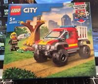 LEGO 60393 City 4x4 Fire Engine Rescue Truck Toy for 5 Plus Year Old Boys & Girls, Set with Water Element Launcher, Firefighter Minifigure and Cat Figure