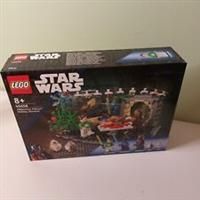 LEGO Star Wars Millennium Falcon Holiday Diorama 40658 - New & Sealed